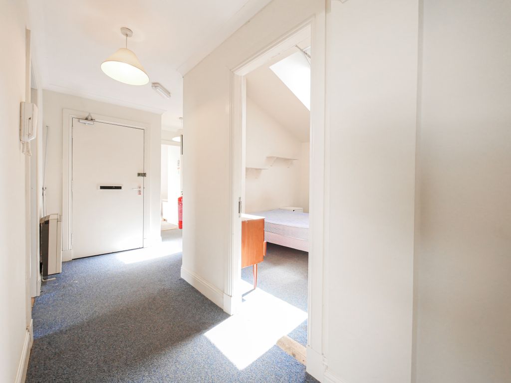 Property photo 2 of 15 Hall-1
