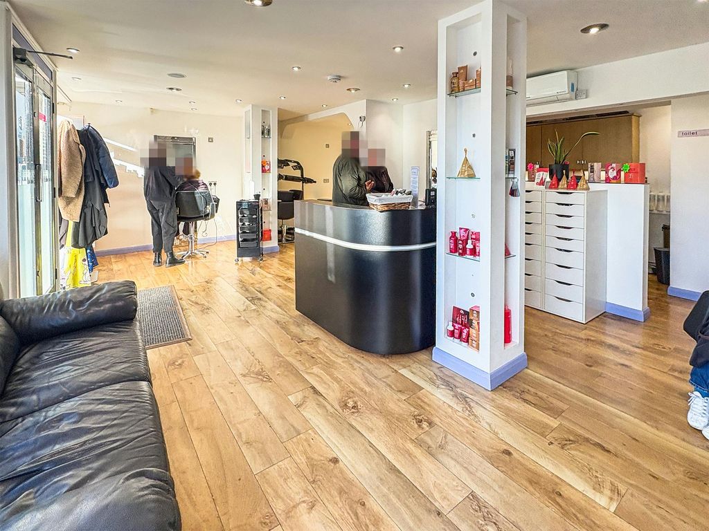 Property photo 2 of 5 6.Jpg