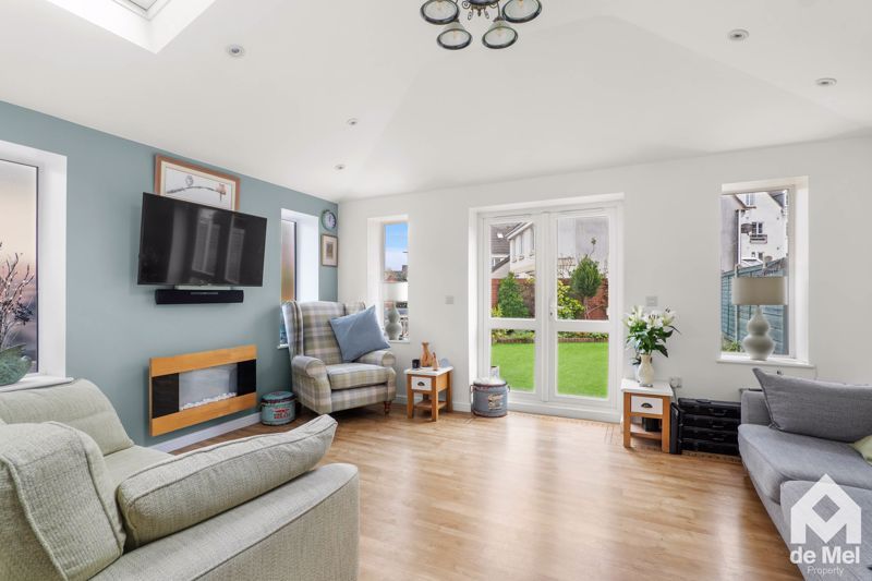 Property photo 2 of 22 Photo 17