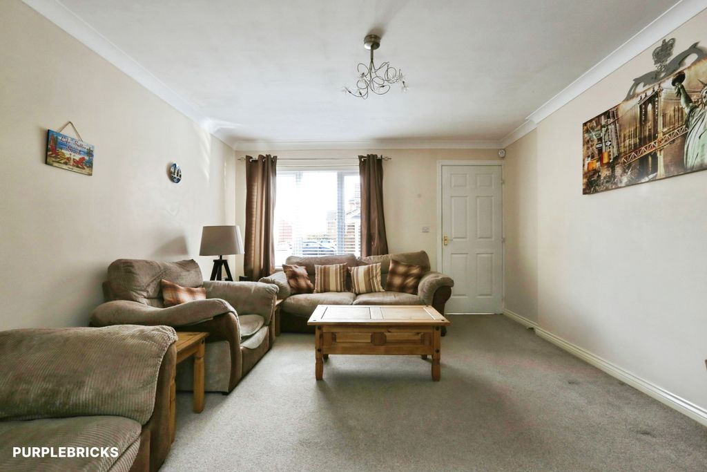 Property photo 3 of 15