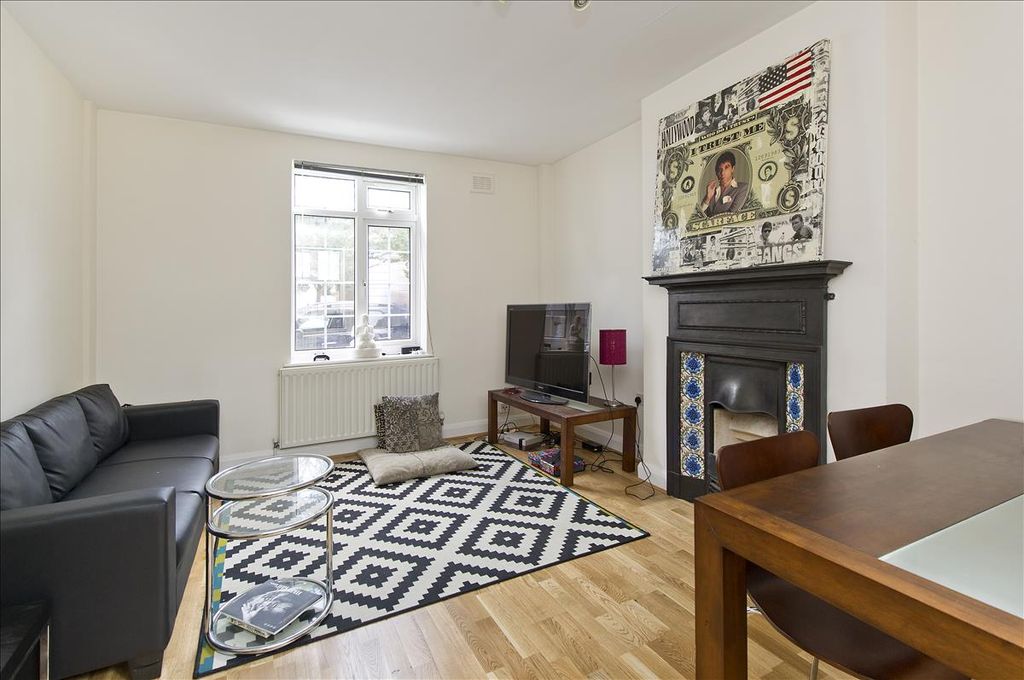 Property photo 2 of 8