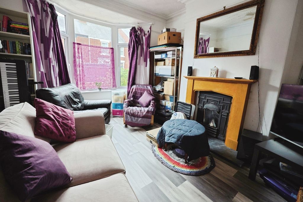 Property photo 2 of 13 Pbox-Img.Jpg