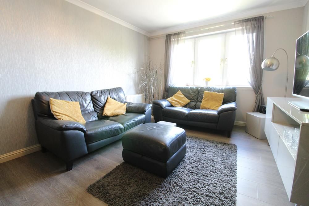 Property photo 2 of 10 Lounge