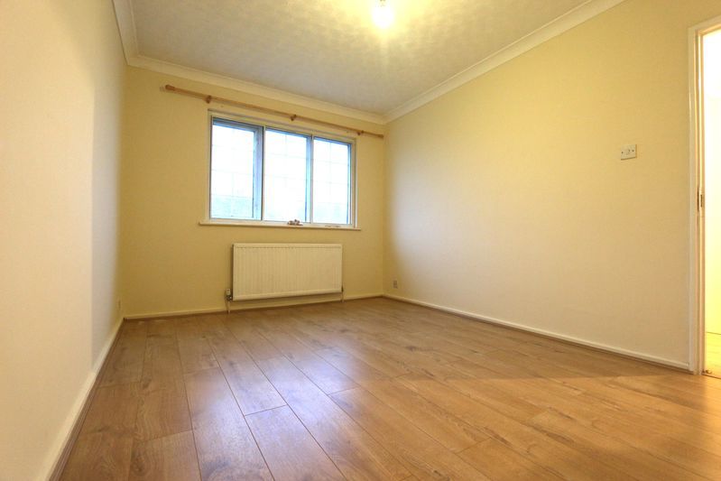 Property photo 3 of 10 Photo 10