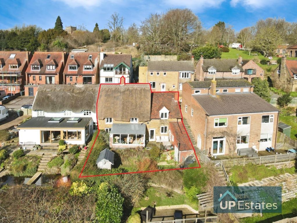 Property photo 1 of 35