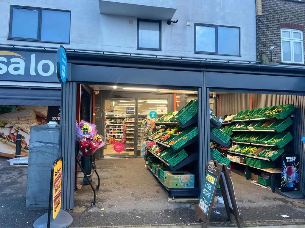 Property photo 1 of 5 Convenience Store In Finchley