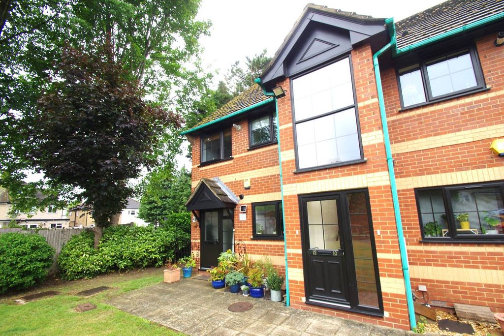 Property photo 2 of 7
