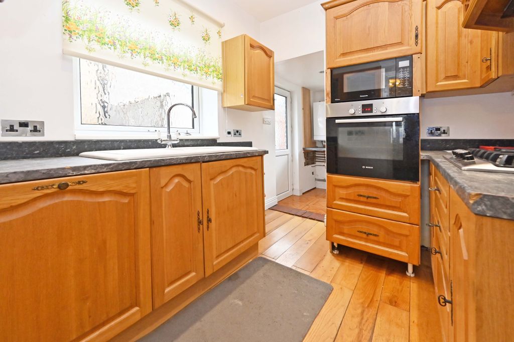 Property photo 3 of 12 Rhm_8475