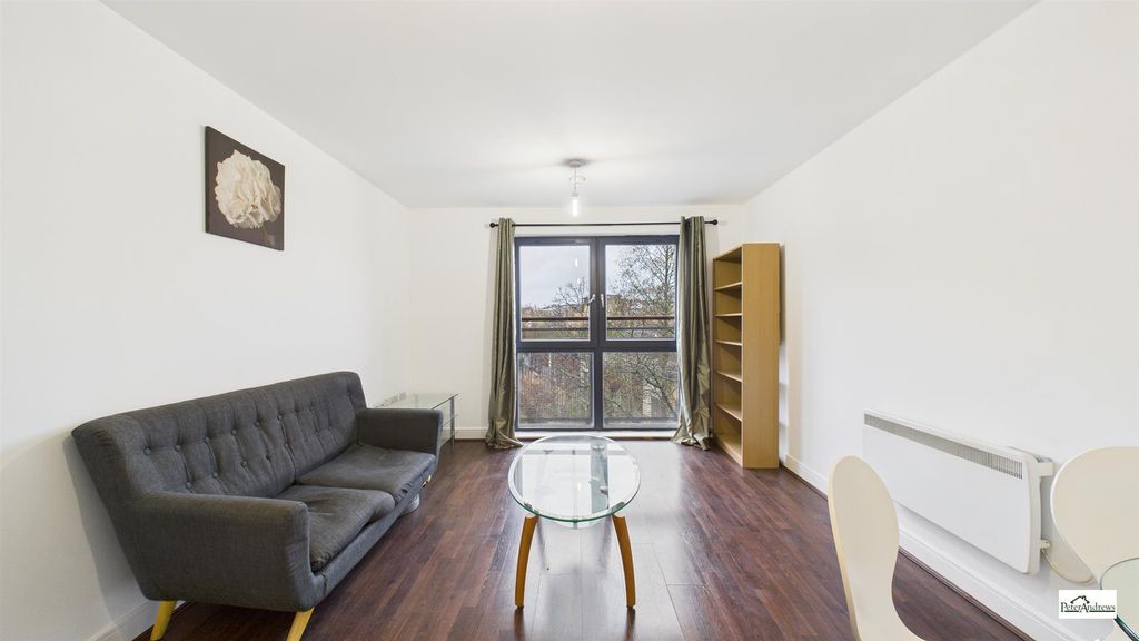 Property photo 2 of 9 Cam02085G0-Pr0234-Still005.Jpg