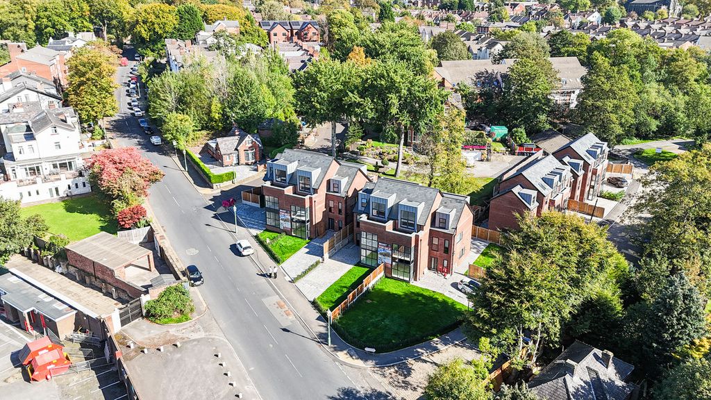 Property photo 3 of 32