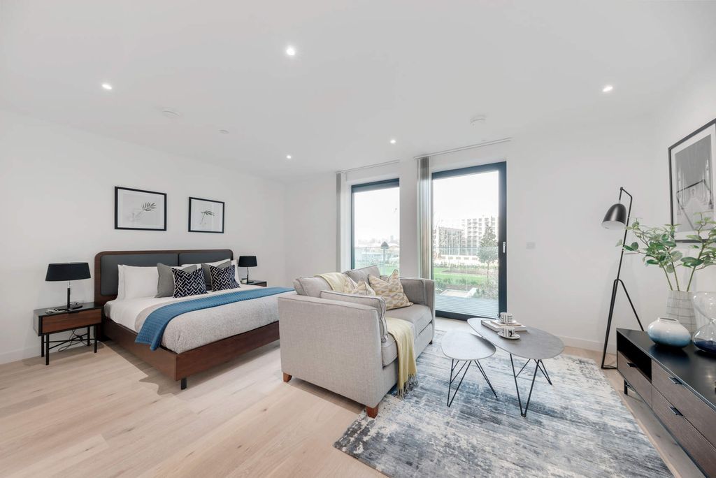 Property photo 2 of 9