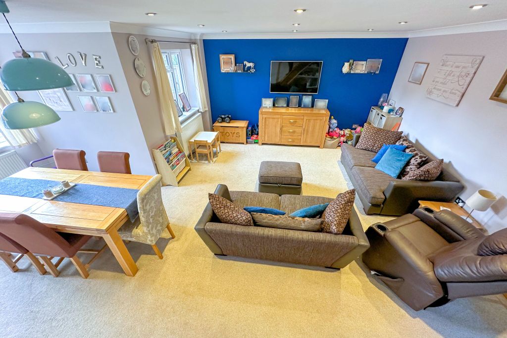 Property photo 3 of 17 Sitting &amp; Dining Room