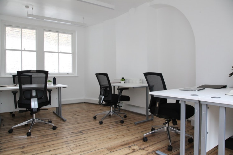 Property photo 3 of 6