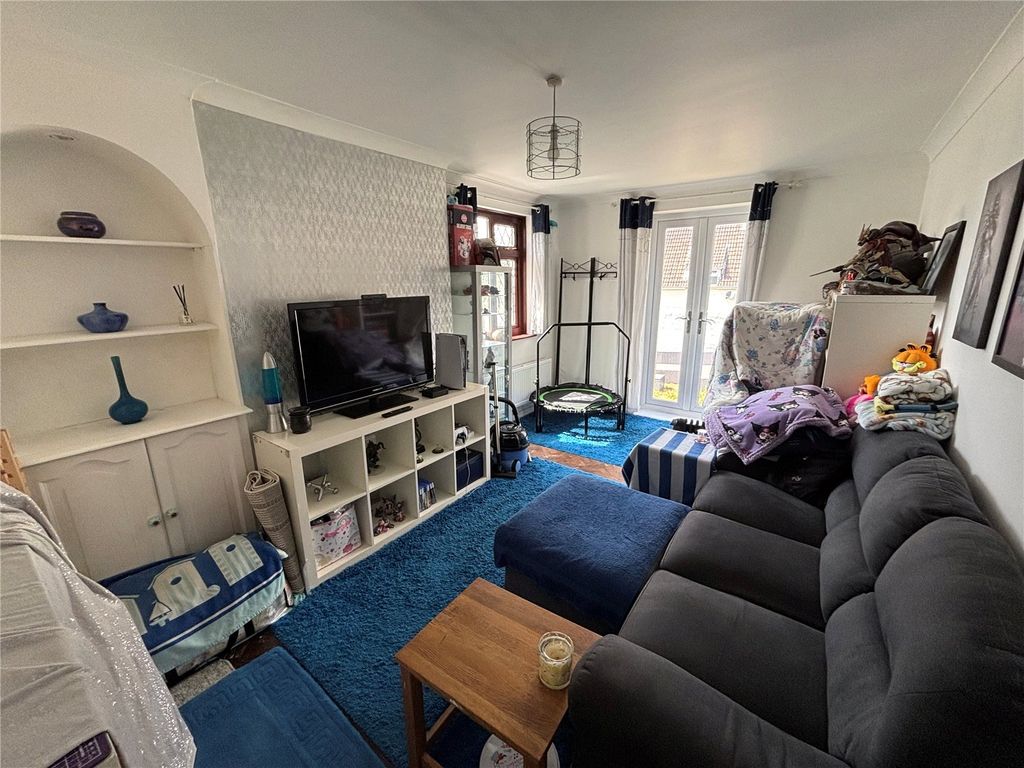 Property photo 2 of 11 Picture No. 03