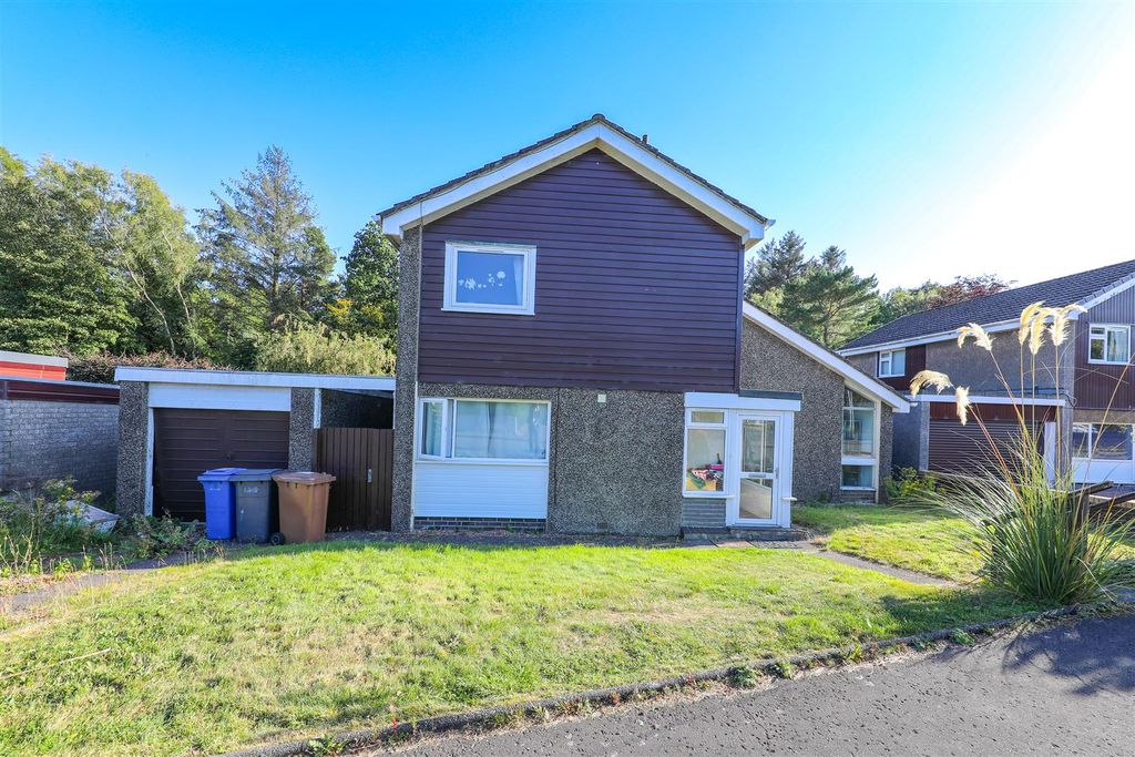 Property photo 1 of 12 A
