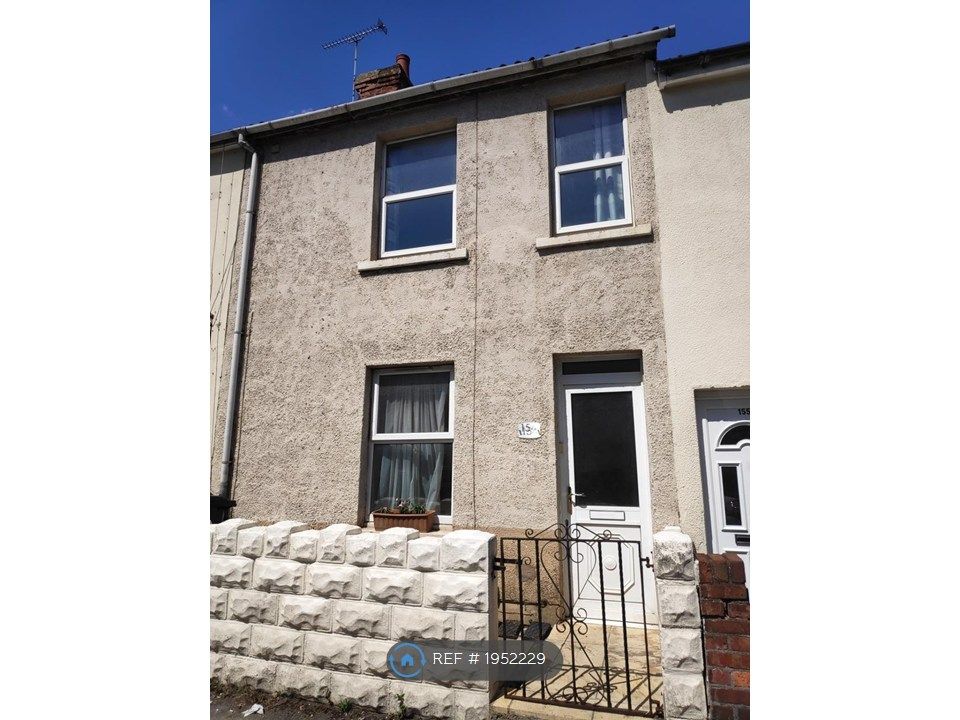 Property photo 1 of 8