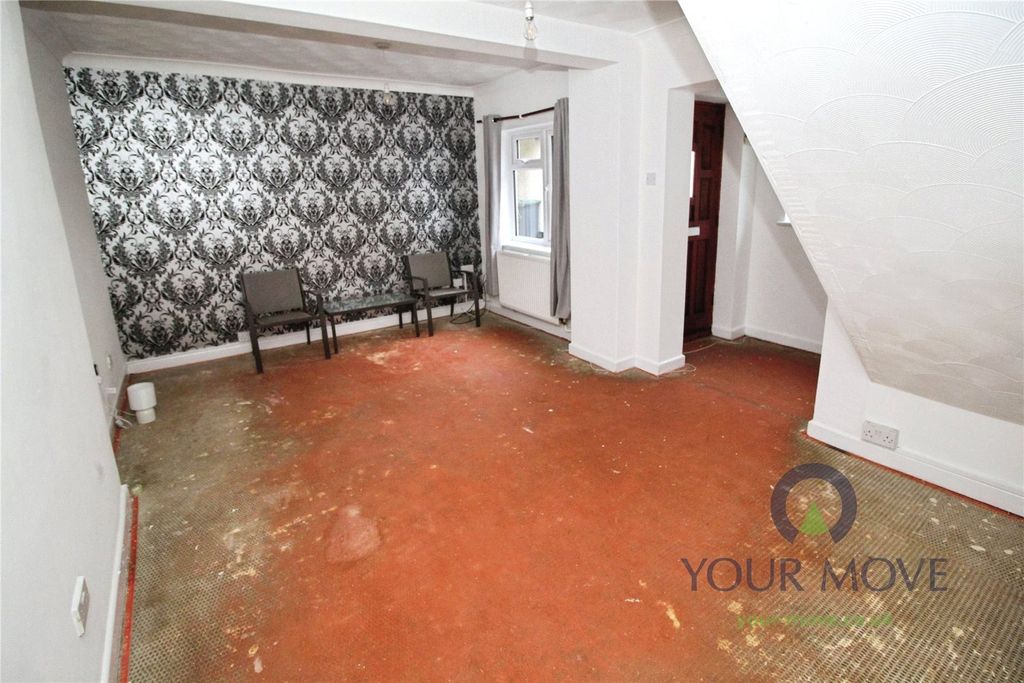 Property photo 2 of 13 Living/Dining Room