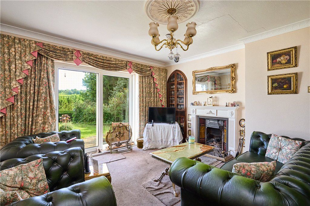 Property photo 3 of 29 Sitting Room