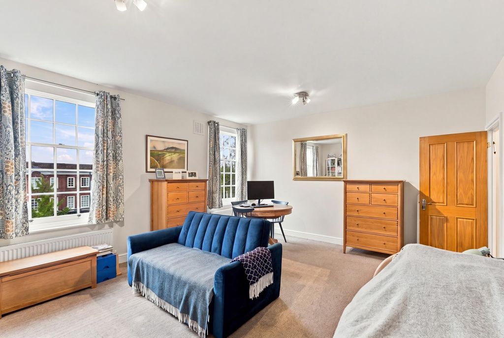 Property photo 3 of 11 009_3R5A9140_Reedit_5De33155 (2)