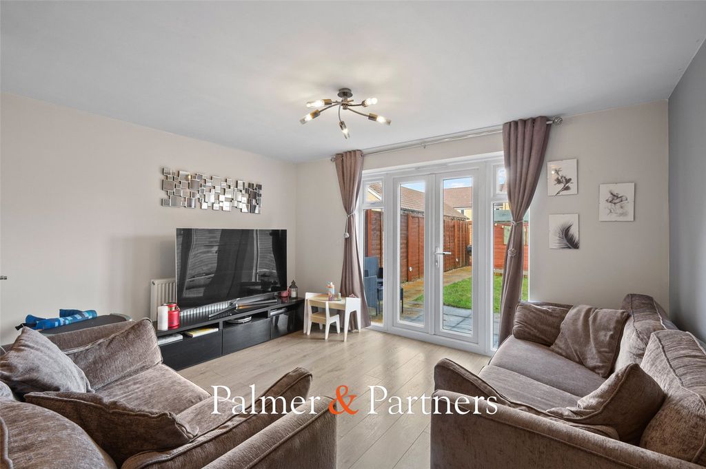 Property photo 3 of 17 Picture No. 22