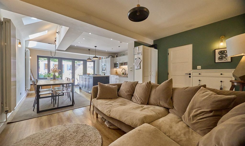Property photo 2 of 19 Brittania Road Bb_16.Jpg