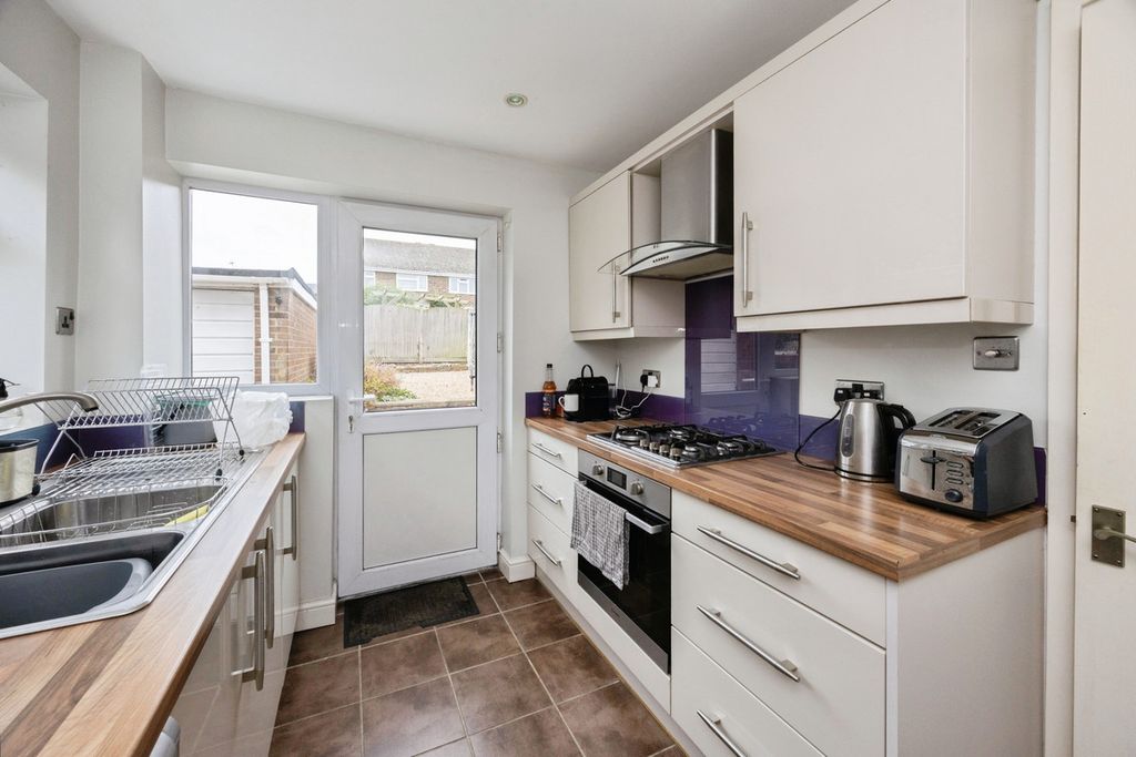 Property photo 2 of 18