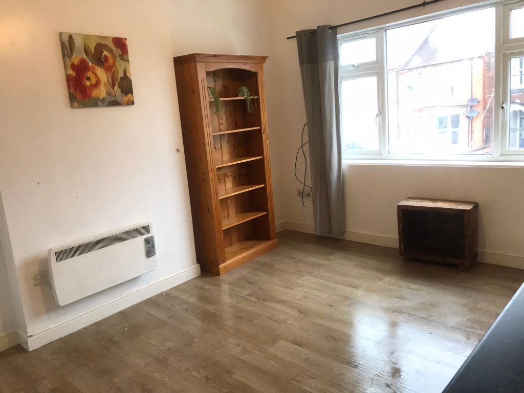 Property photo 2 of 8 Living Room