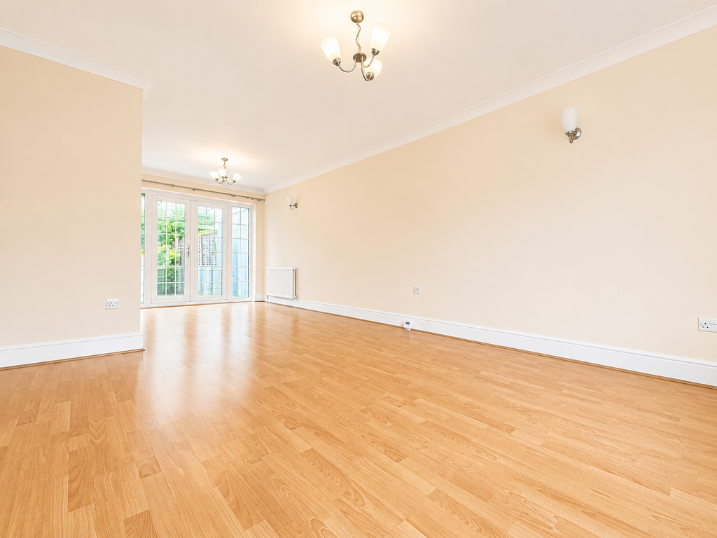 Property photo 2 of 17 Aa5Edb86-B9C4-433F-9A30-70E26702D69C.Png