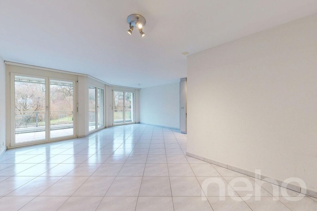 Property photo 1 of 3
