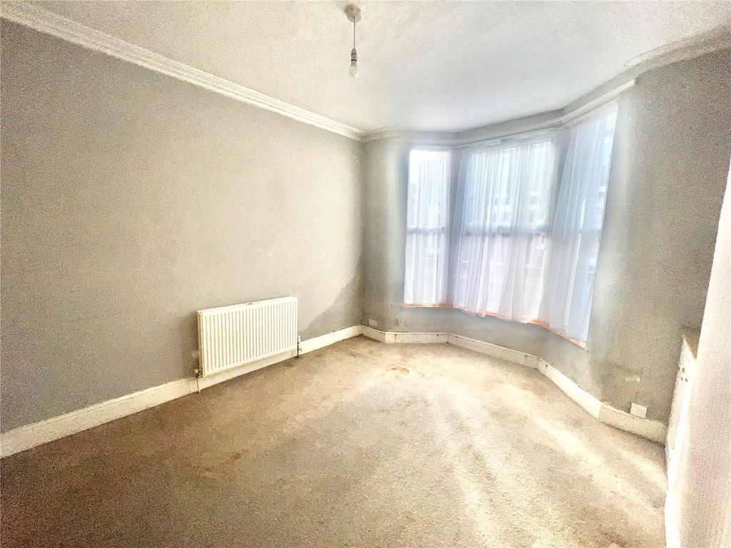 Property photo 3 of 11 Picture No. 04