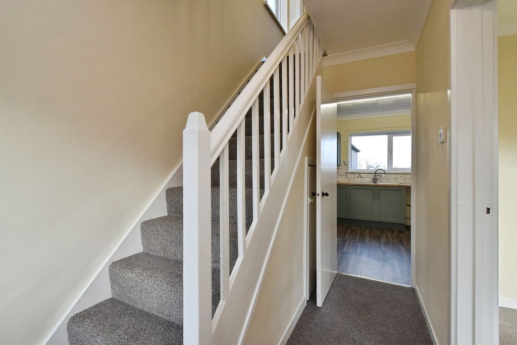 Property photo 2 of 15 Pbox-Img.Jpg