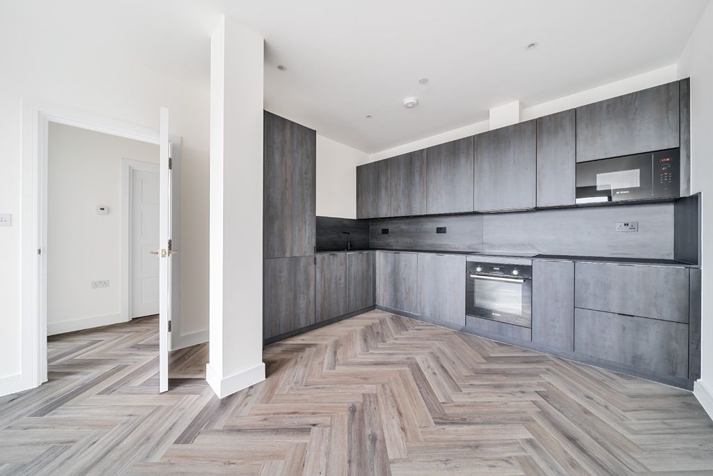 Property photo 1 of 11 5038871