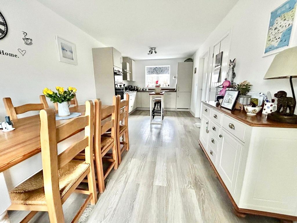 Property photo 2 of 15 Picture No. 05