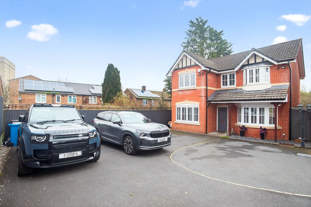 Property photo 2 of 30