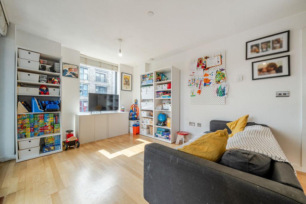 Property photo 1 of 20 1487829-4-6A575B6...