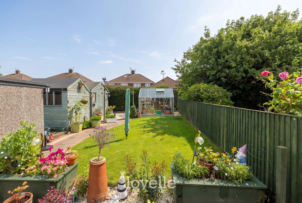 Property photo 2 of 29