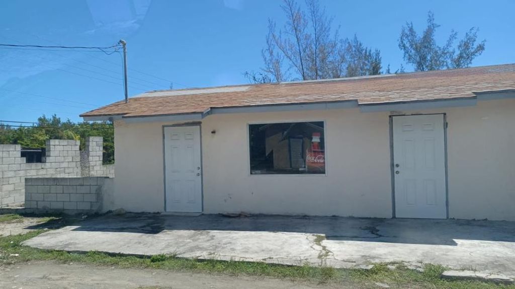 Property photo 1 of 5