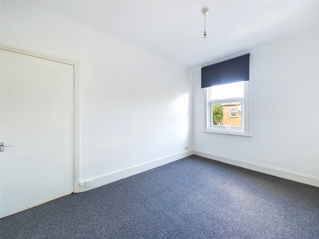 Property photo 2 of 13 Picture No. 05