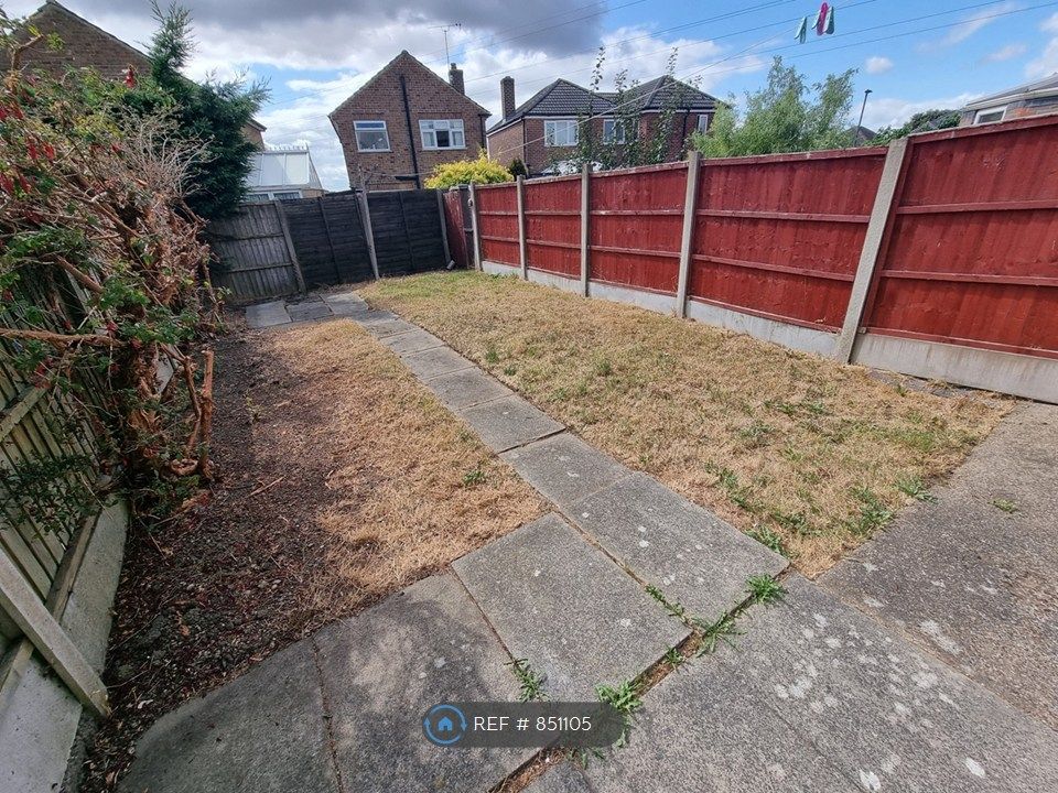 Property photo 2 of 27