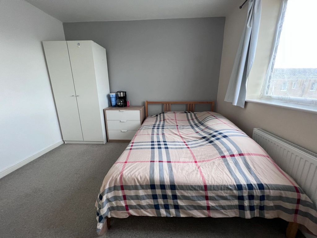 Property photo 3 of 9 0604_9