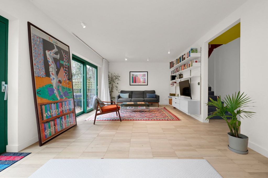 Property photo 2 of 29