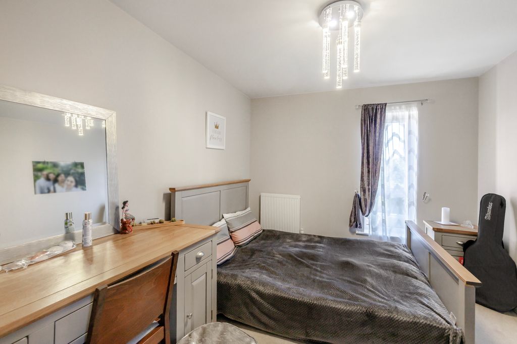Additional image 15 of 4 bed semi-detached house for saleHall Lane, Kettering NN15