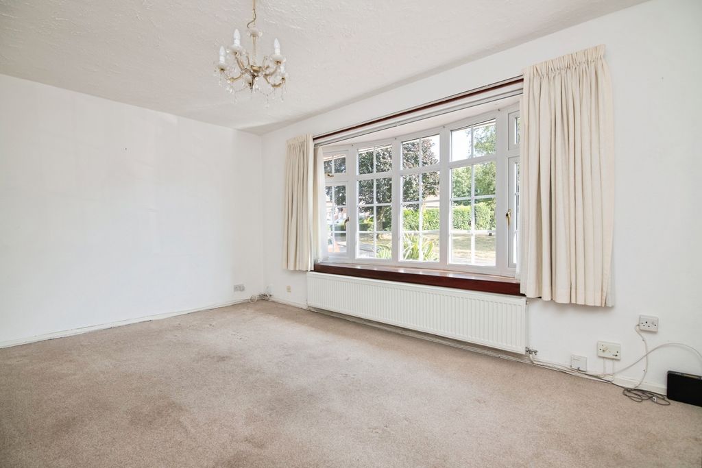Property photo 2 of 25 Pbox-Img.Jpg