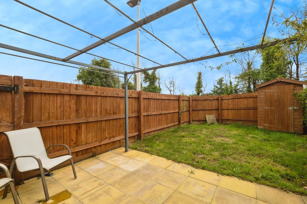 Property photo 3 of 16 Photo