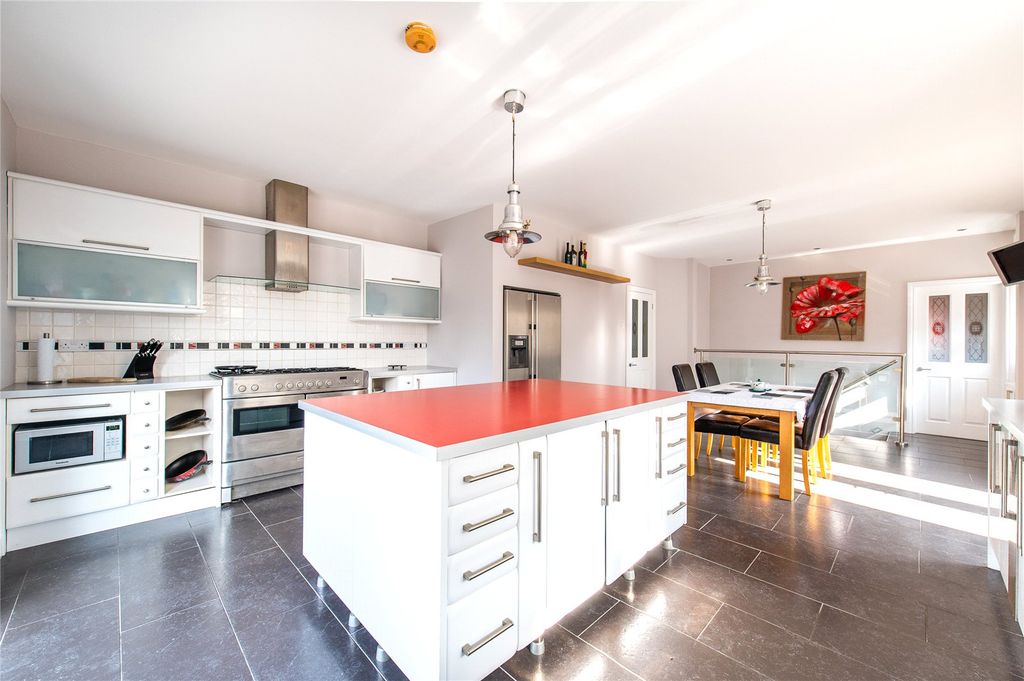Property photo 3 of 42 Kitchen