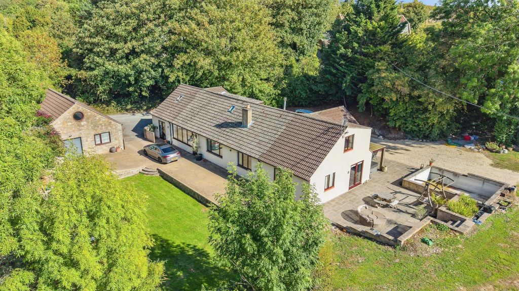 Property photo 1 of 27