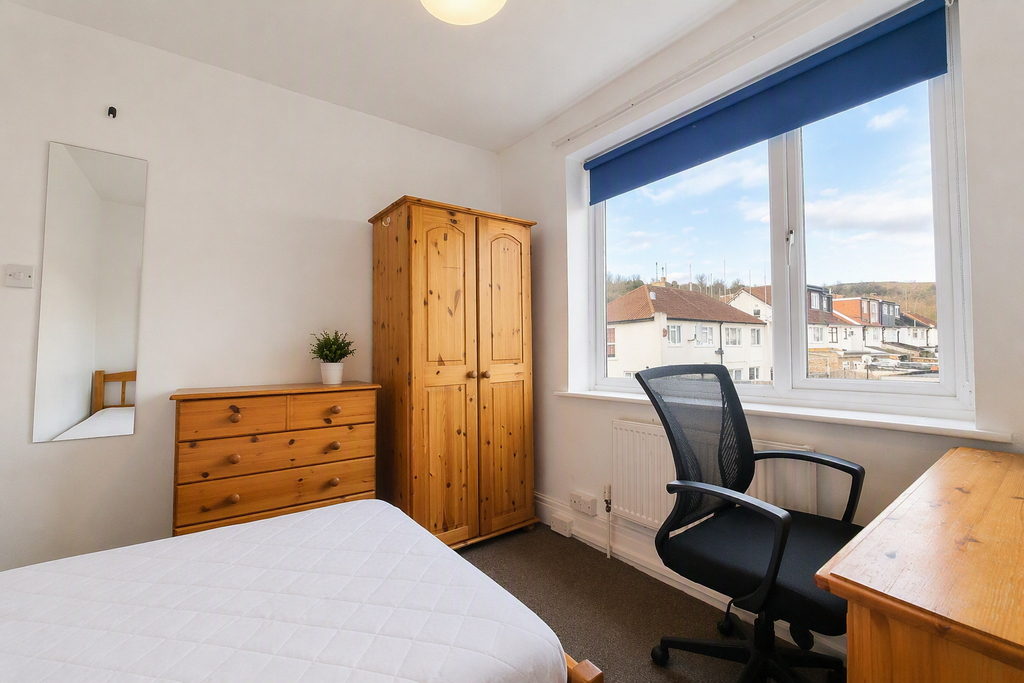 Property photo 2 of 9
