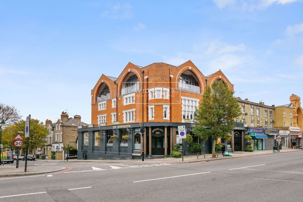 Property photo 1 of 14