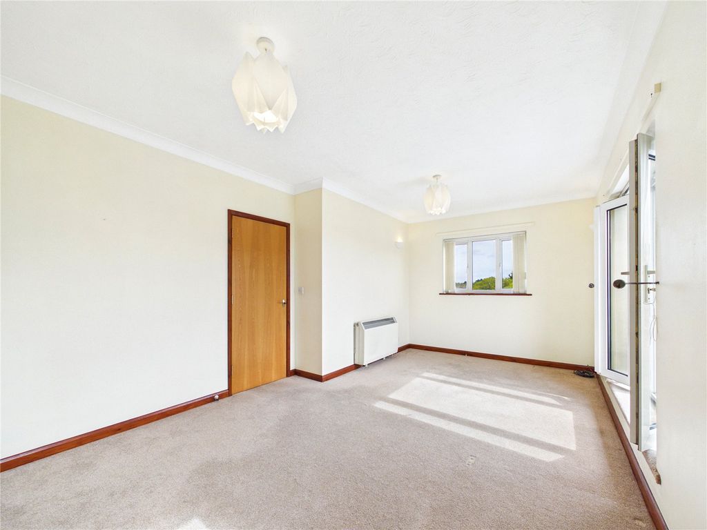 Property photo 3 of 9 Picture No. 04