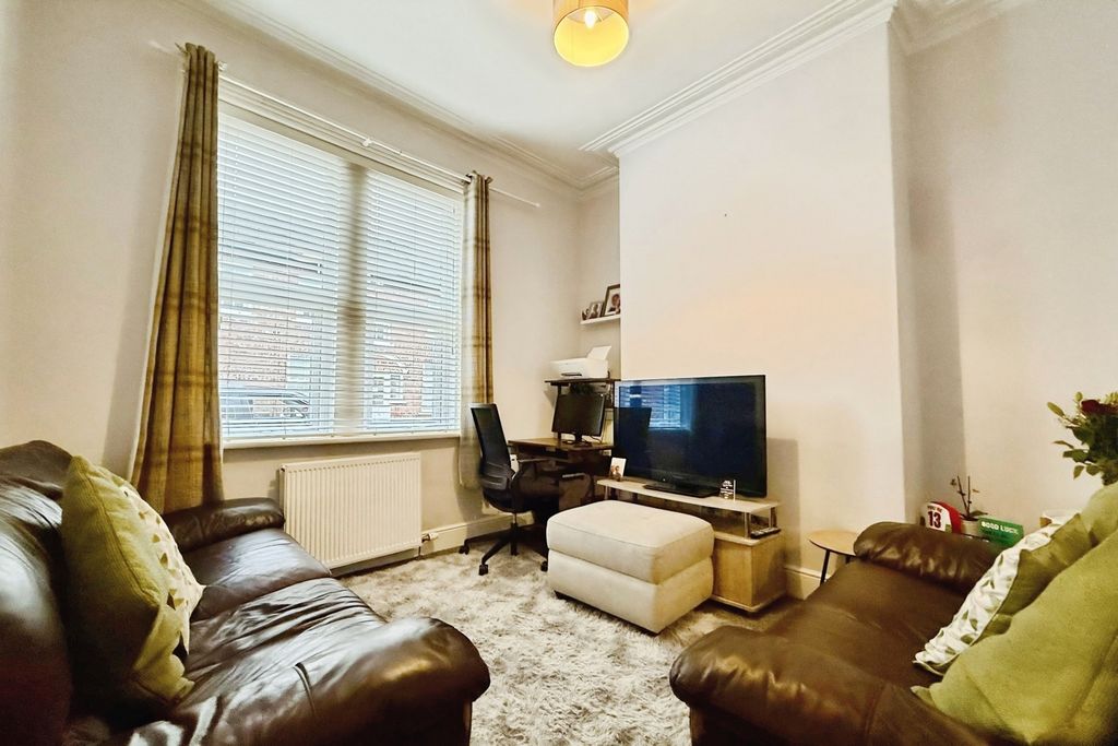 Property photo 2 of 12 Living Room